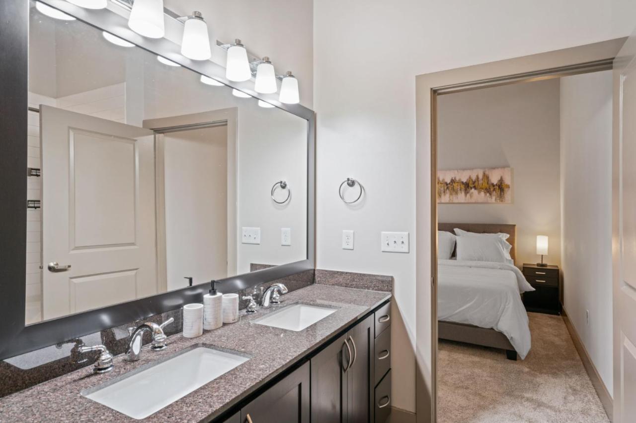 Ferienwohnung Grand Luxury Premium Vaulted Ceilings Woodbridge Exterior foto